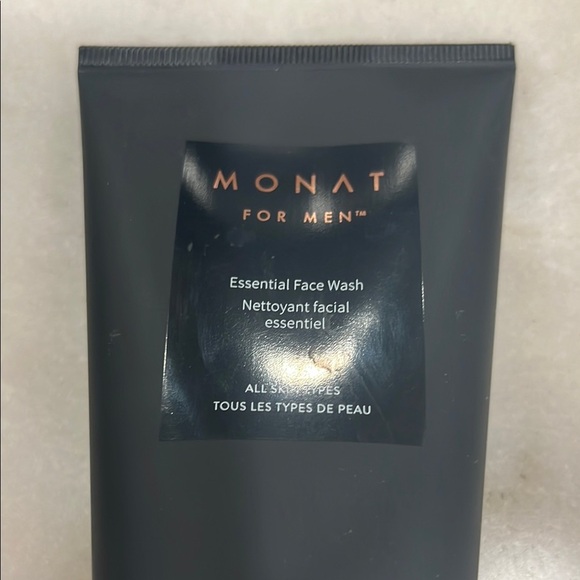 Monat For Men Essential Face Wash - Gel - Picture 2 of 5